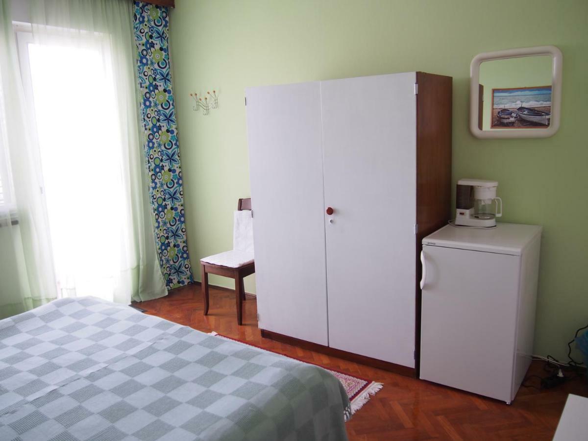 Muzic Budget Double Room Mali Lošinj Exterior foto